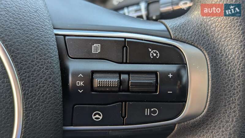 Седан Kia K5 2021 в Киеве