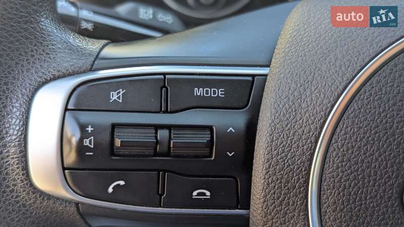 Седан Kia K5 2021 в Киеве