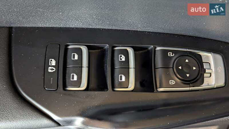 Седан Kia K5 2021 в Киеве