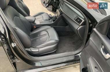 Седан Kia K5 2017 в 