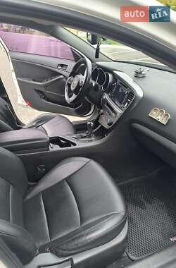 Седан Kia K5 2013 в 