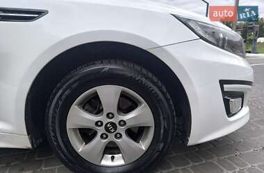 Седан Kia K5 2013 в 