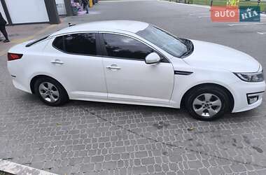 Седан Kia K5 2013 в 