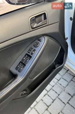 Седан Kia K5 2014 в 