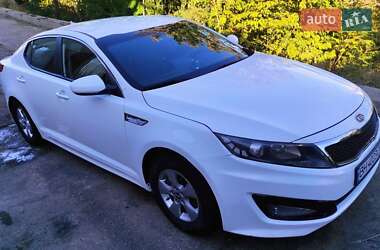 Седан Kia K5 2013 в 