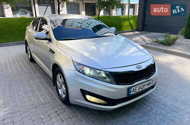 Седан Kia K5 2012 в 