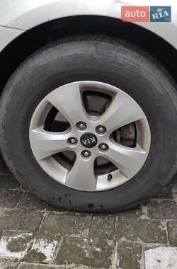 Седан Kia K5 2014 в 