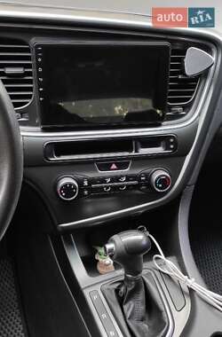 Седан Kia K5 2014 в 