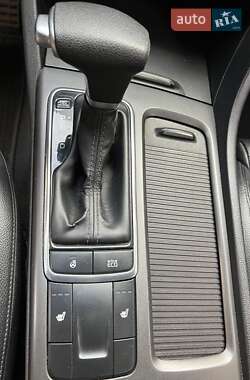 Седан Kia K5 2015 в 