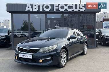 Седан Kia K5 2016 в 