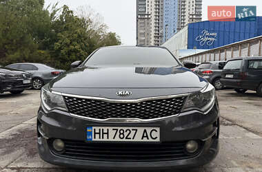 Седан Kia K5 2017 в Одесі
