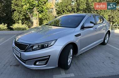 Седан Kia K5 2014 в Києві