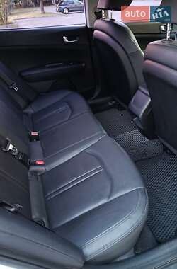 Седан Kia K5 2016 в 