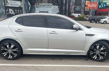 Седан Kia K5 2012 в 