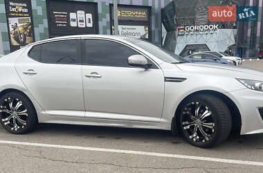 Седан Kia K5 2012 в 