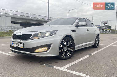 Седан Kia K5 2012 в 