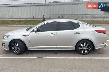 Седан Kia K5 2012 в 