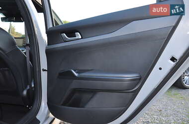 Седан Kia K5 2020 в 