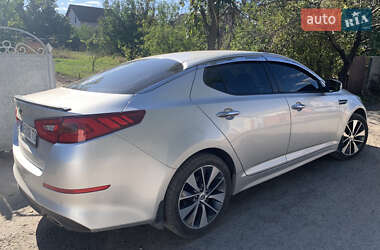 Седан Kia K5 2013 в 