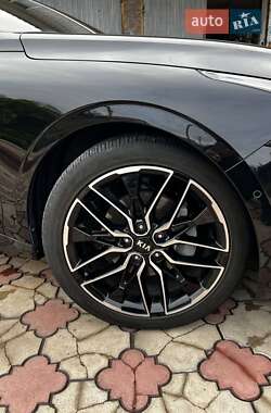 Седан Kia K5 2020 в 