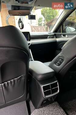 Седан Kia K5 2020 в 