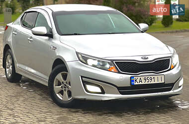 Седан Kia K5 2015 в 