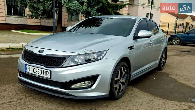 Седан Kia K5 2013 в Знаменке