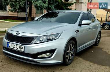 Седан Kia K5 2013 в 