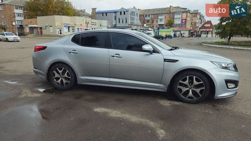 Седан Kia K5 2013 в Знаменке