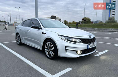 Седан Kia K5 2016 в Києві