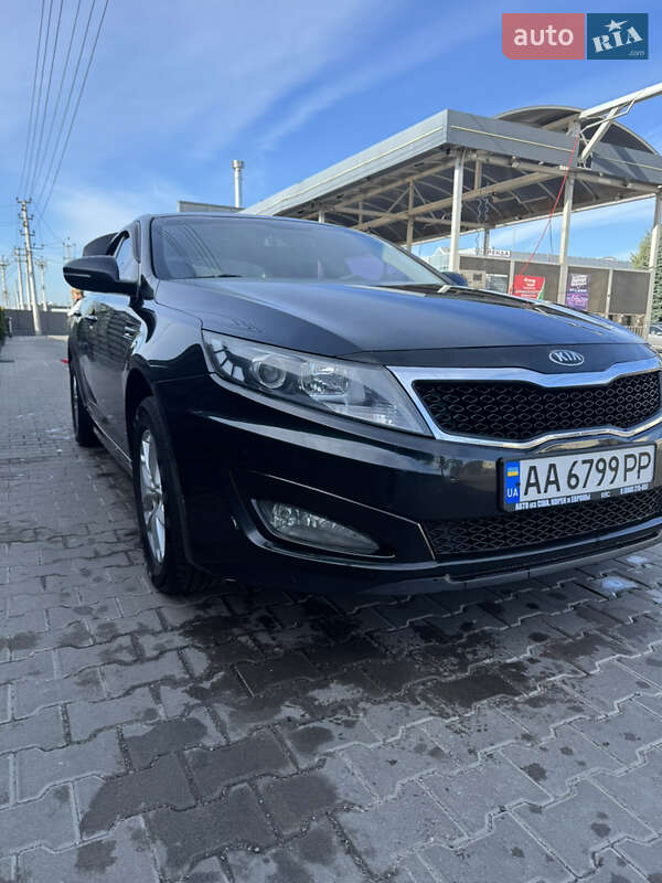 Седан Kia K5 2012 в Києві