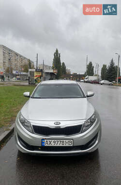Седан Kia K5 2013 в Харькове