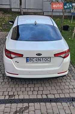 Седан Kia K5 2011 в  фото 3 Седан Kia K5 2011 в