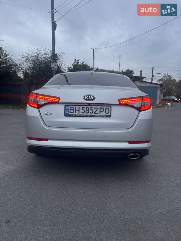 Седан Kia K5 2013 в Одесі