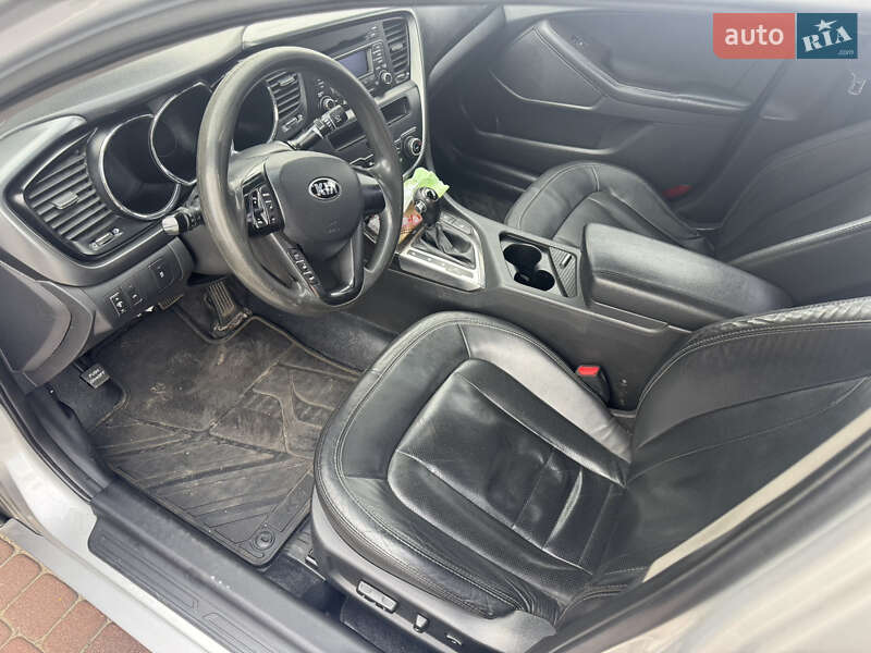 Седан Kia K5 2013 в Киеве