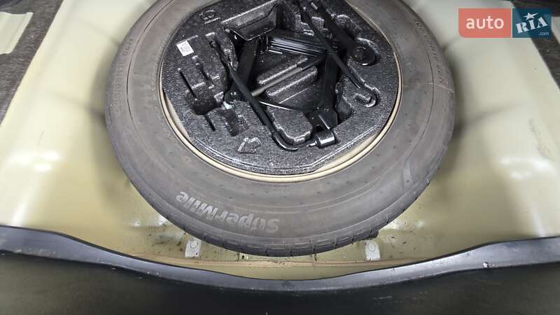 Седан Kia K5 2017 в Киеве