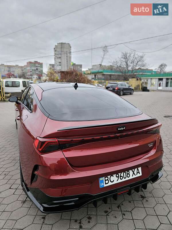 Седан Kia K5 2020 в Львове