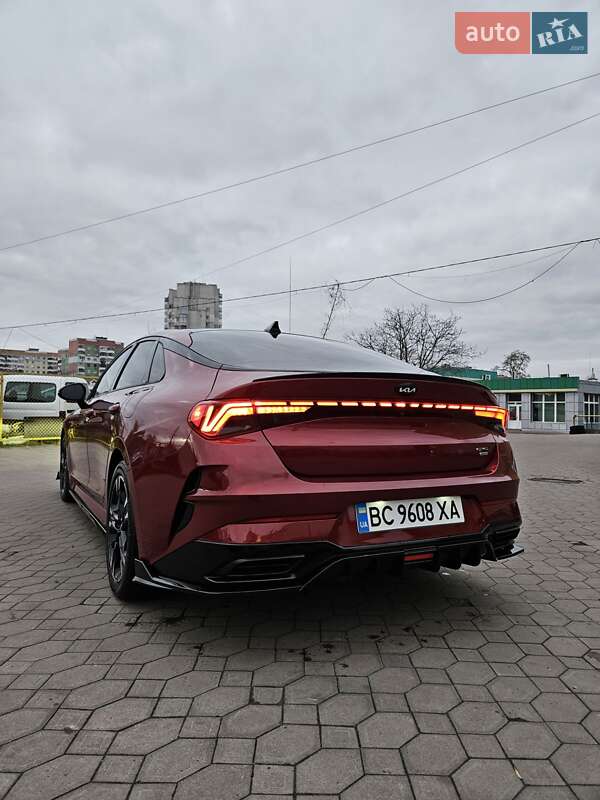 Седан Kia K5 2020 в Львове