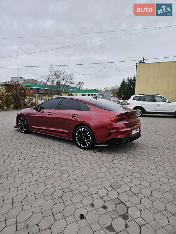 Седан Kia K5 2020 в Львове
