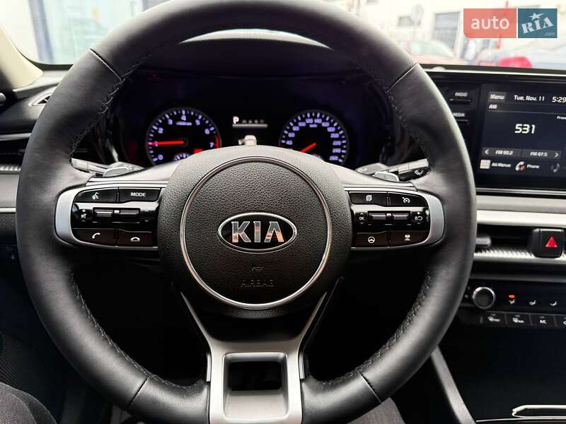 Седан Kia K5 2020 в Одессе