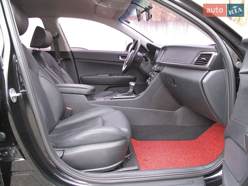 Седан Kia K5 2017 в Києві фото 50 Седан Kia K5 2017 в Києві