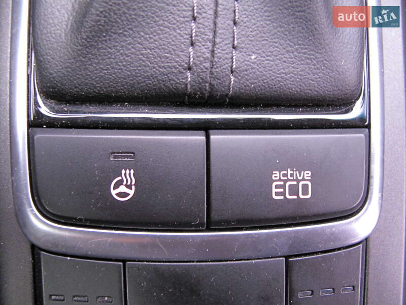 Седан Kia K5 2017 в Києві фото 86 Седан Kia K5 2017 в Києві