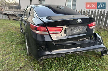 Седан Kia K5 2016 в Делятині
