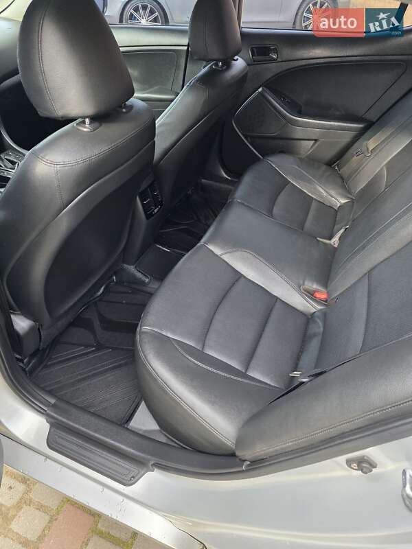 Седан Kia K5 2015 в Одесі фото 23 Седан Kia K5 2015 в Одесі