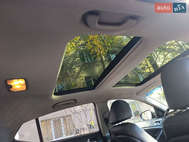 Седан Kia K5 2014 в Одесі