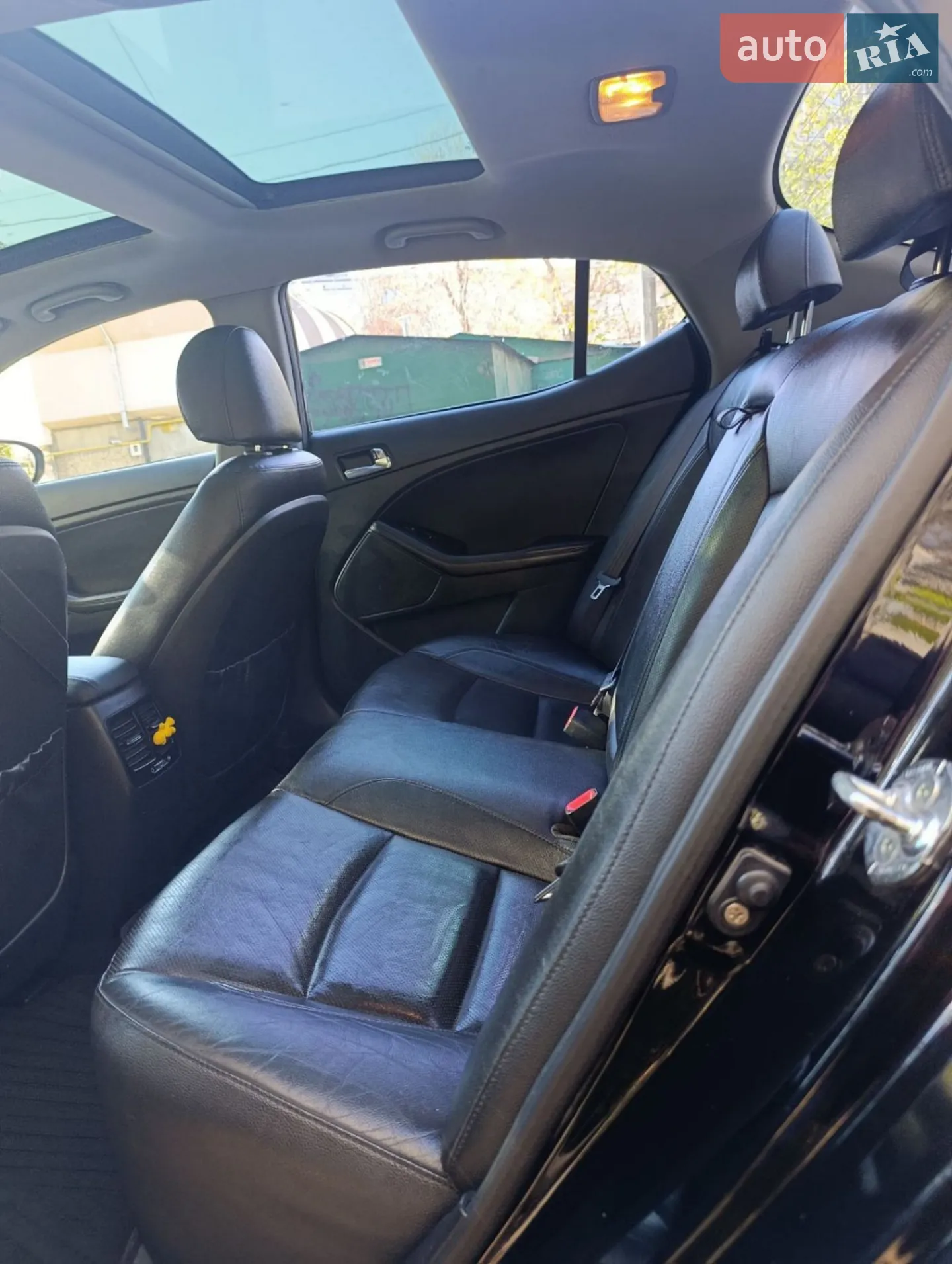 2014 Kia K5 - мініатюра 17