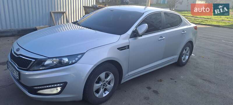 Седан Kia K5 2012 в Николаеве