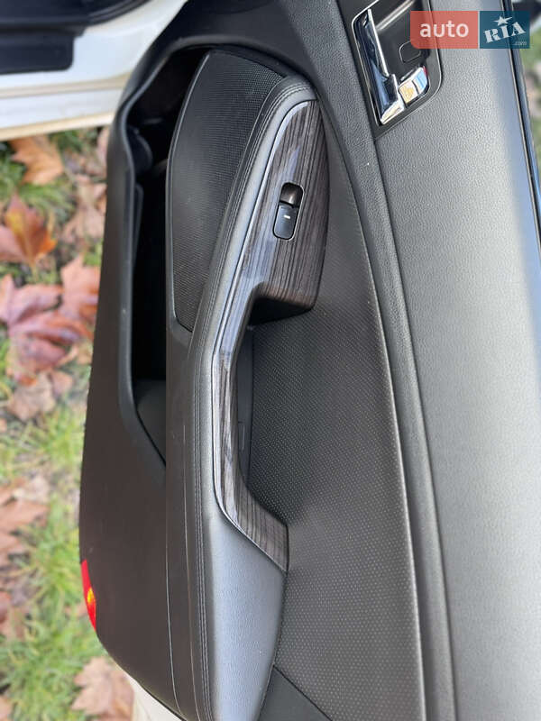 Седан Kia K5 2012 в Одесі