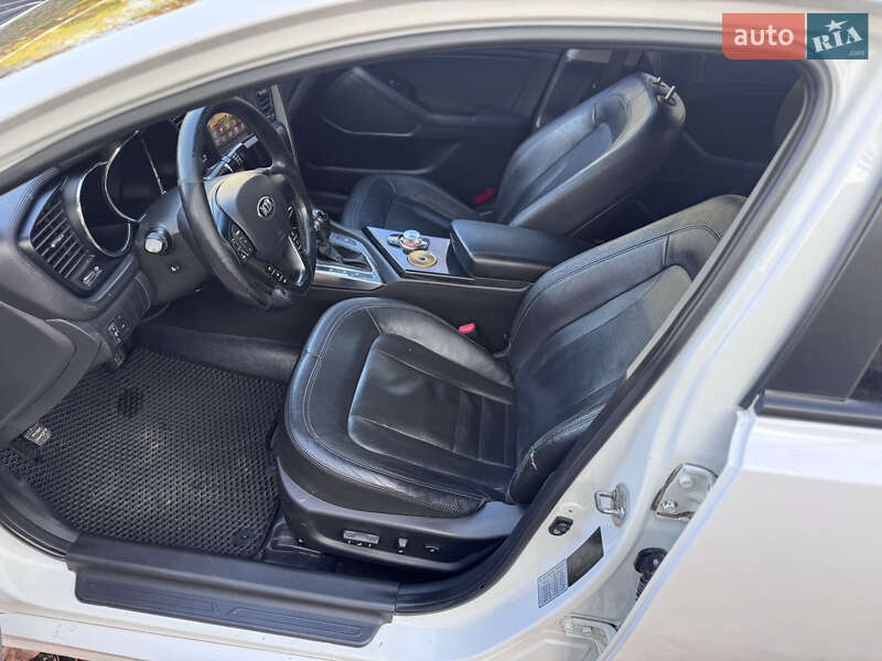 Седан Kia K5 2012 в Одесі