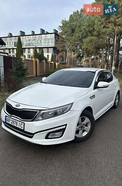 Седан Kia K5 2014 в Киеве